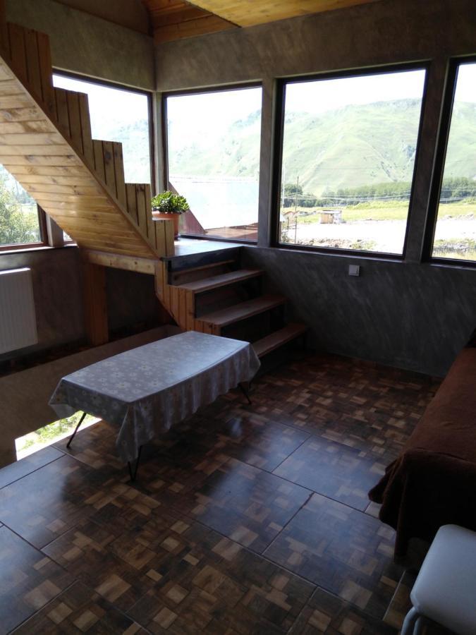 Family Hotel Mtamta Goedaoeri Buitenkant foto