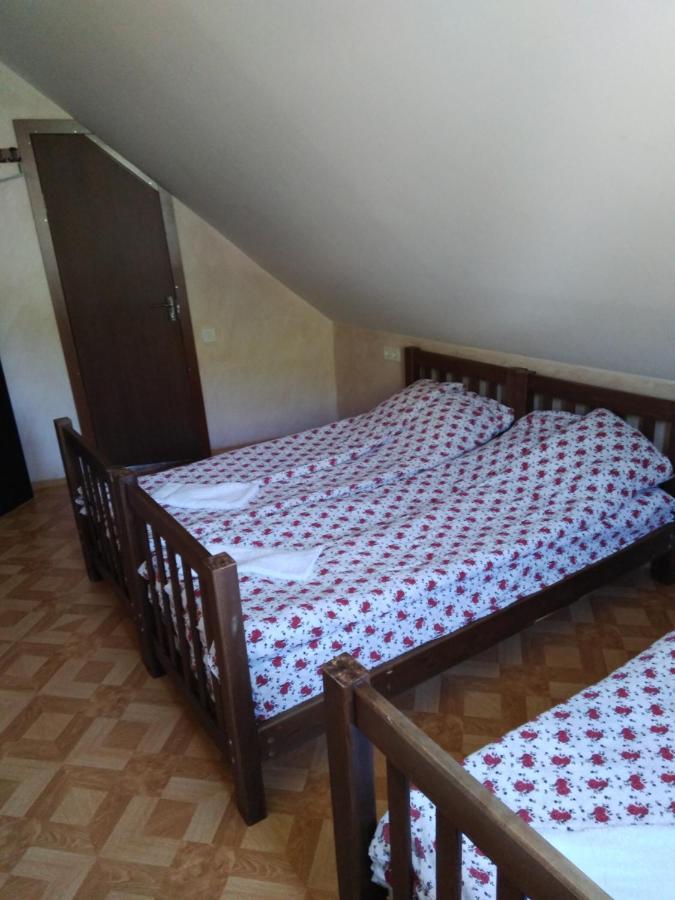Family Hotel Mtamta Goedaoeri Buitenkant foto