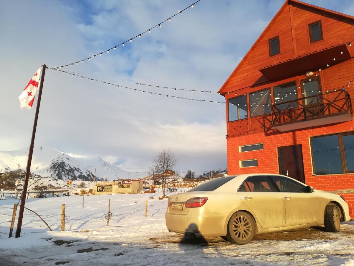 Family Hotel Mtamta Goedaoeri Buitenkant foto