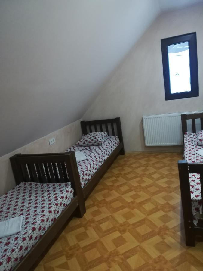 Family Hotel Mtamta Goedaoeri Buitenkant foto