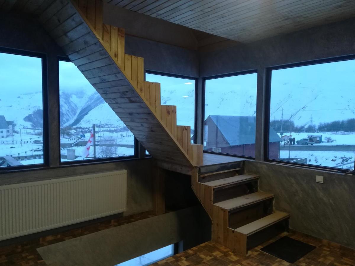 Family Hotel Mtamta Goedaoeri Buitenkant foto